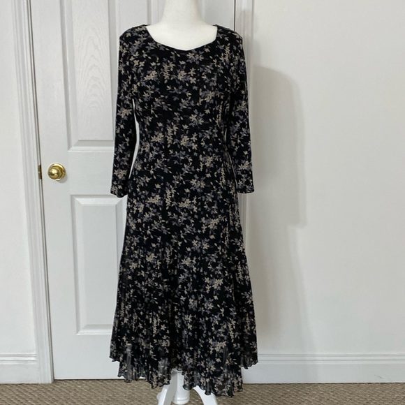 Fit and Flare Black Floral Dress - Picture 2 of 9
